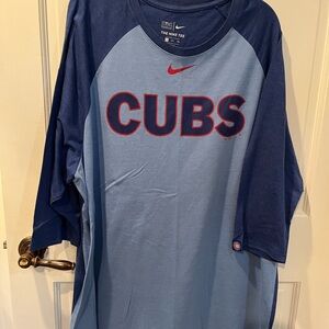 Men’s NWOT Chicago Cubs 3/4 sleeve t-shirt